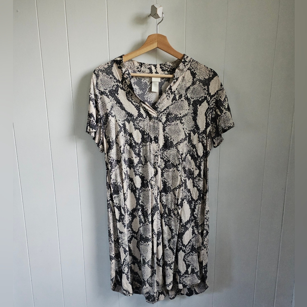 ☆ H&M Python Shirt Dress - Picture 2 of 9